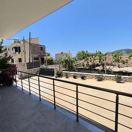 The Darling Hébergement de vacances Himarë